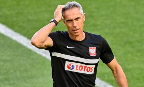 Главный тренер сборной Польши хочет покинуть своей пост. Он договорился о контракте с